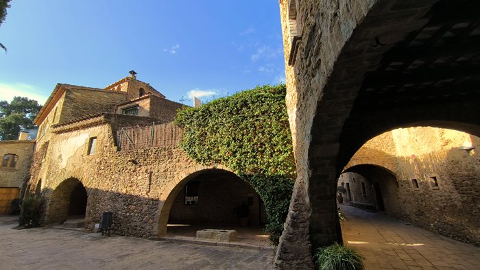 Monells in Spain, Catalonia